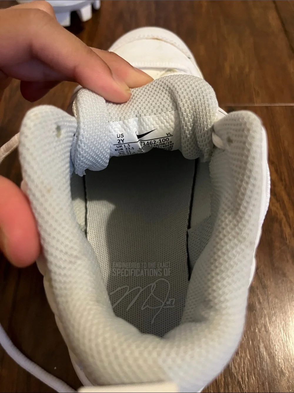 Nike White Youth Baseball Mike Trout Cleats